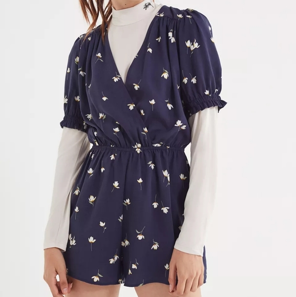 Urban Outfitters Floral Surplice Smocked-Sleeve Romper. - Picture 13 of 14
